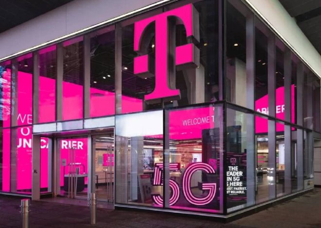 Karyawan T-Mobile dimarahi oleh pelanggan yang terkejut dengan biaya baru